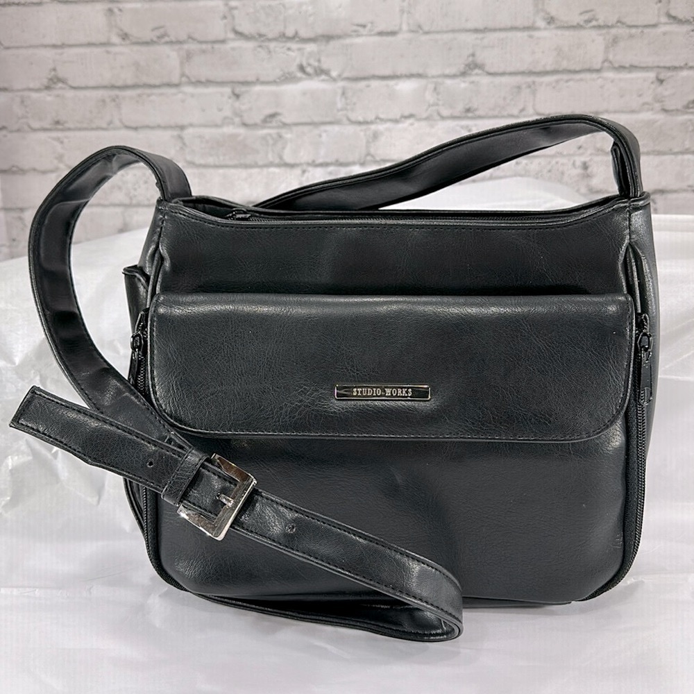 Studio Works - Black Faux Leather Small Crossbody Organizer Handbag 🖤Like New!